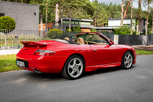 Porsche 911 Carrera Cabrio Aero Package 3.4 221kW (4 foto / 14)