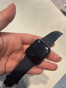 Apple Watch Series 6 40 mm (GPS) (1 foto / 2)