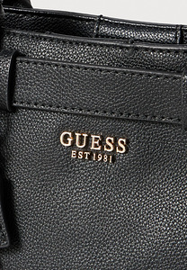 Сумка GUESS (1 фото из 5)