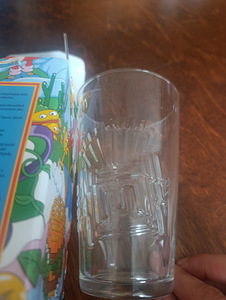 Лимитированные коллекционные стаканы McDonald's Collector's (3 фото из 3)