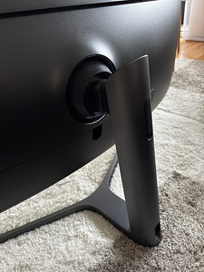 Mängurikuvar QLED Samsung Odyssey C49HG90DMU (2 foto / 8)