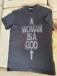 Tommy Genesis Original Vintage футболка A Woman Is A God (6 фото из 6)