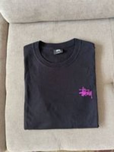 Stussy Original Black Logo T-Shirt Pink Logo (1 foto / 7)