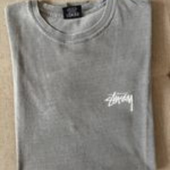 Футболка Stussy Original с серым логотипом