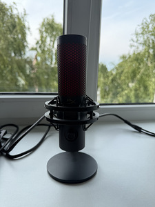 Микрофон QuadCast 2 (1 фото из 1)