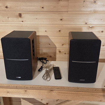 Компьютерные колонки Edifier Bluetooth