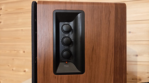 Компьютерные колонки Edifier Bluetooth (5 фото из 6)