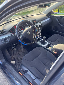 Vw Passat B6 (2 фото из 3)