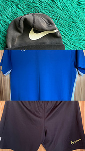 Kolmeosaline Nike’i komplekt sportimiseks (1 foto / 7)