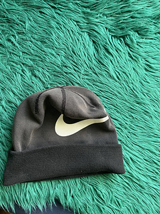 Kolmeosaline Nike’i komplekt sportimiseks (6 foto / 7)