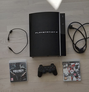 PlayStation 3 оригинальный + 2 игры (1 фото из 4)