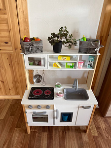 Ikea lasteköök. (1 foto / 4)