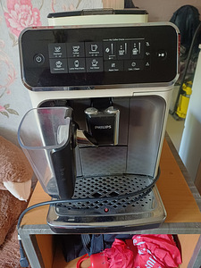 Кофемашина Philips (1 фото из 3)