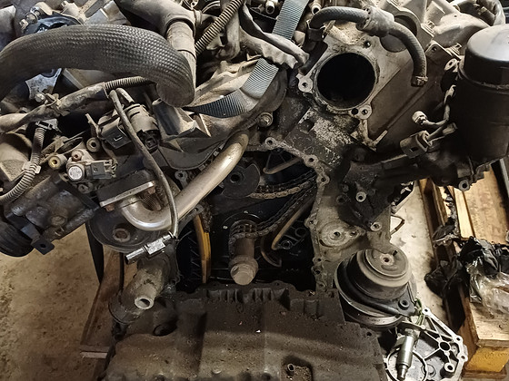 Двигатель Mercedes 3,0td 165kw