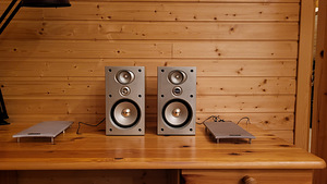 Колонки Sansui (1 фото из 3)