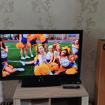 Телевизор LG 42" (106 см) Full HD