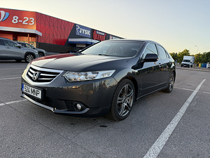 Honda Accord 8 (3 foto / 11)