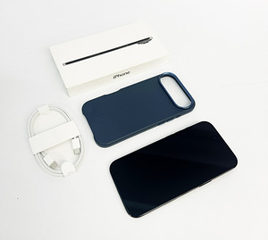 Телефон Apple iPhone Air 256GB (2 фото из 3)