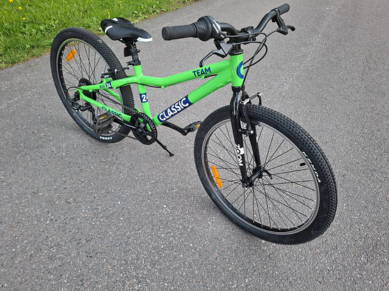 24" велосипед Classic Team24