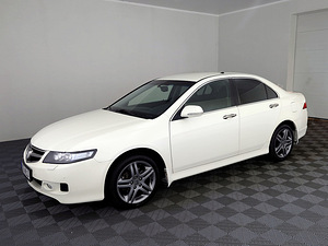Honda Accord Luxury Facelift ATM 2.0 114kW (2 foto / 7)