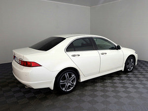 Honda Accord Luxury Facelift ATM 2.0 114kW (3 foto / 7)