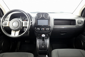Jeep Compass Comfort Facelift ATM 2.4 125kW (5 foto / 7)