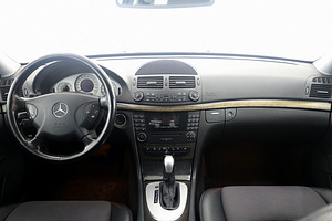Mercedes-Benz E 200 Avantgarde ATM 1.8 Kompressor 120kW (5 фото из 7)