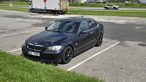 BMW 325 E90 3 Series 2.5 160kW (1 foto / 11)