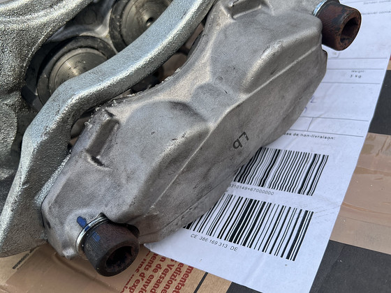 Mercedes-Benz W211 E-320 esimene parem pidurisadul / Support