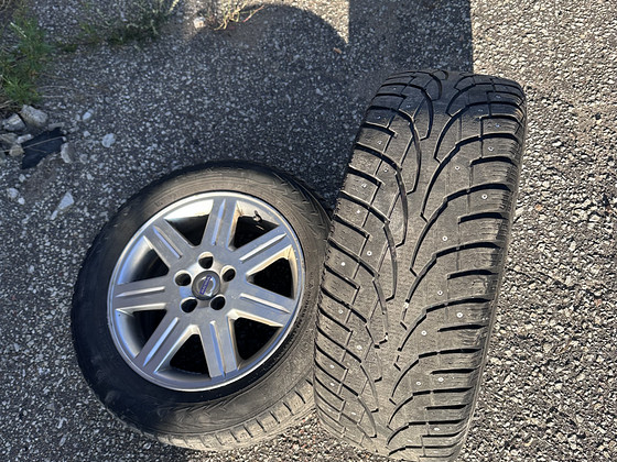 Volvo R16 veljed