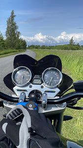 Yamaha xjr 1300 (4 foto / 5)