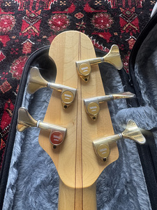 Yamaha BBN5A 5-string bass made in japan (5 foto / 10)