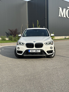 BMW X1 sDrive18d 110kW (2018) (2 foto / 11)