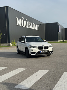 BMW X1 sDrive18d 110kW (2018) (3 foto / 11)
