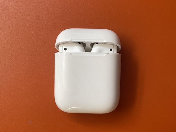 Apple AirPods 1st gen