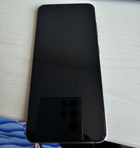 Samsung Galaxy S23 (2 фото из 3)