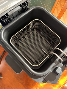 Clatronic FR 3649 roostevabast terasest fritüür 2,5 L (3 foto / 10)