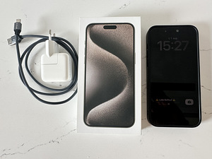 Apple iPhone 15 Pro Max 256Gb Natural Titanium (1 foto / 3)