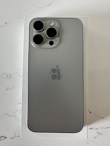 Apple iPhone 15 Pro Max 256Gb Natural Titanium (3 foto / 3)