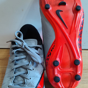 Jalgpalli putsad 38 Nike Hyper Venom football boots
