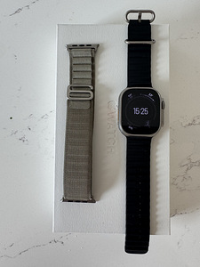 Apple Watch Ultra 2 49mm Titanium (2 foto / 3)