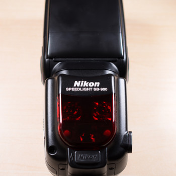 Вспышка Nikon SB-900 + радиосинхронизатор Godox X2T-N