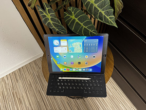 Apple iPad Pro (12,9 дюйма, 2015), Space Gray, 32GB, WiFi (1 фото из 5)