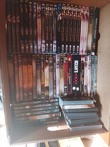 DVD, винилы, CD (3 фото из 10)
