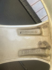 Оригинальные литые диски Audi R18 для VW/Skoda/Seat (3 фото из 10)