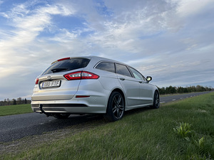 Ford Mondeo (3 фото из 9)