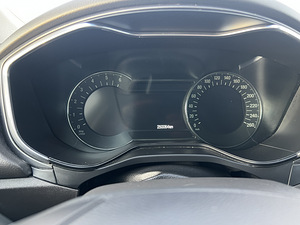 Ford Mondeo (7 фото из 9)