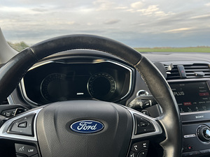 Ford Mondeo (9 фото из 9)