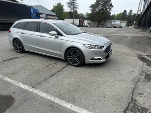 Ford Mondeo (6 фото из 9)