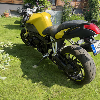 BMW K1200R mootorratas